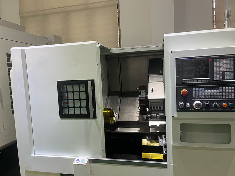 HTB350 مخرطة سرير مائلة CNC 